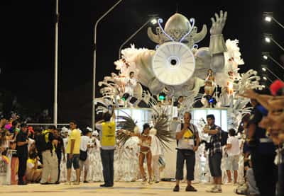 Marí Marí abre la tercera noche del Carnaval del País