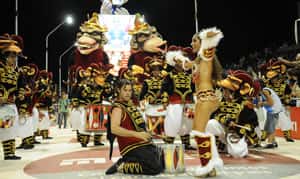 Carnaval: miles de  personas disfrutaron  de la primera noche