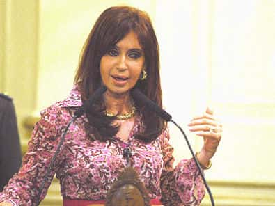 Cristina calificó como "muy importante" el levantamiento del corte