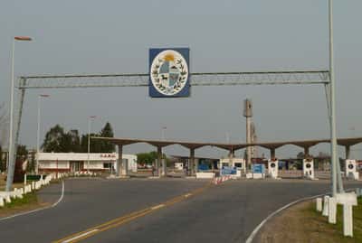 Empleados estatales de Uruguay cortarían hoy el puente “General San Martín”