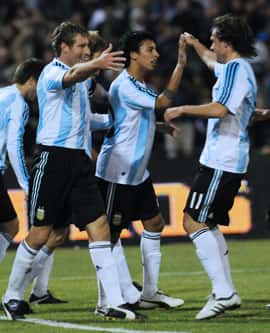 Argentina mejora  en el ranking FIFA