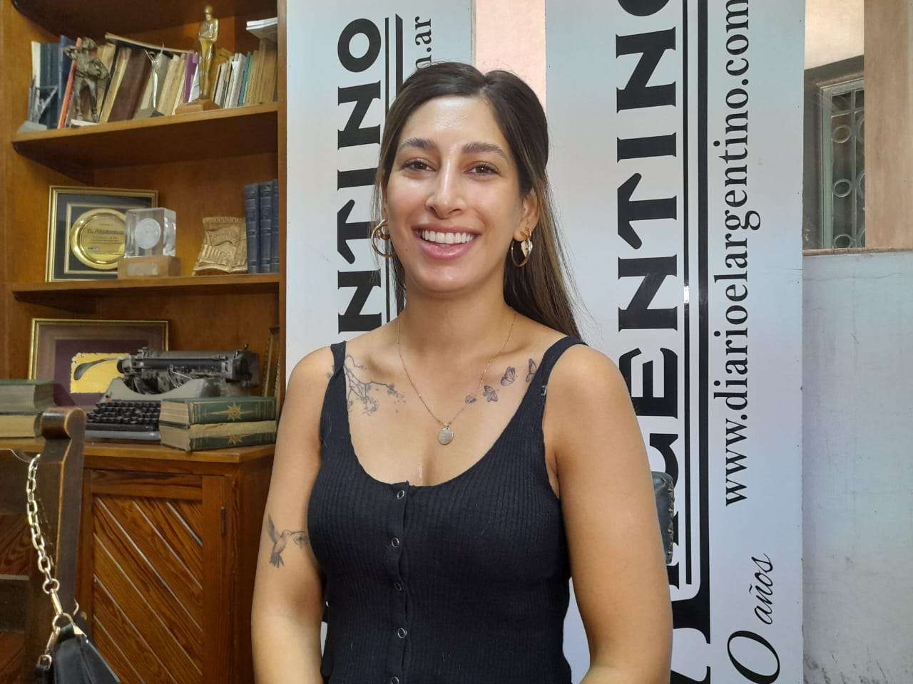 Tatuajes de guerra: Una gualeguaychuense realiza aureolas gratis para ex pacientes oncológicas