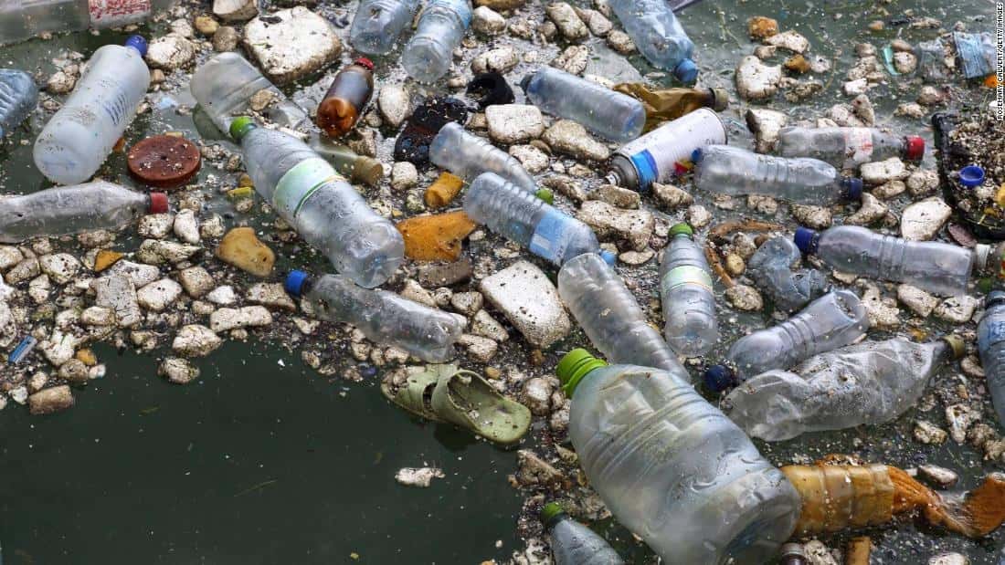 Advierten que los océanos sufren 
una "marejada" de más de 170
 billones de fragmentos plásticos