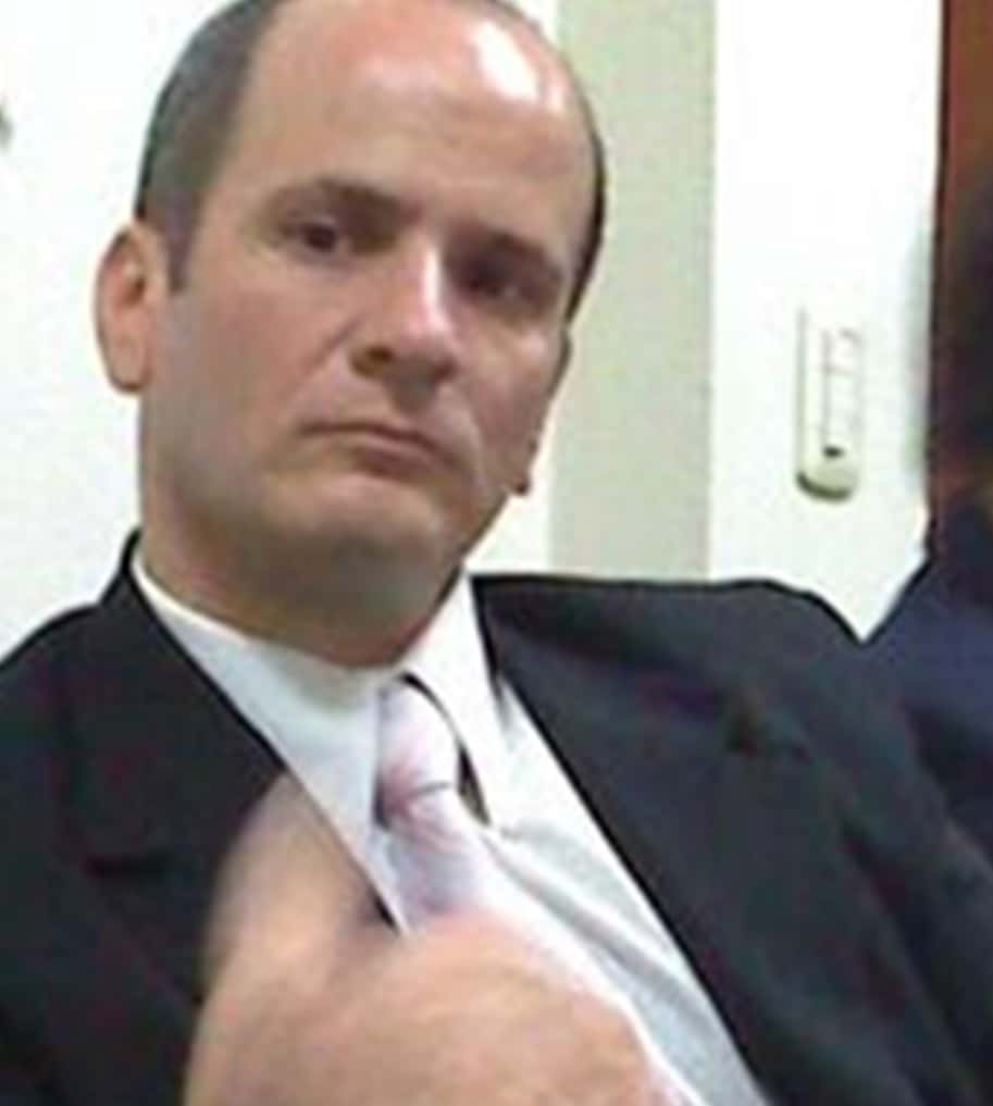 A partir de este fallo, Scapolán queda destituido de su cargo como fiscal federal de San Isidro, del que ya había sido suspendido el 22 de diciembre pasado por el Jurado de Enjuiciamiento.