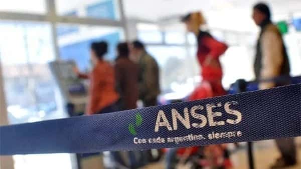 Además del bono de $70 mil, Anses confirmó qué jubilaciones y pensiones aumentarán