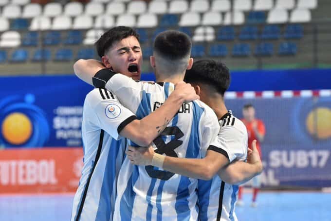 El seleccionado argentino Sub-17 de futsal se clasificó a semifinales del Sudamericano de Paraguay