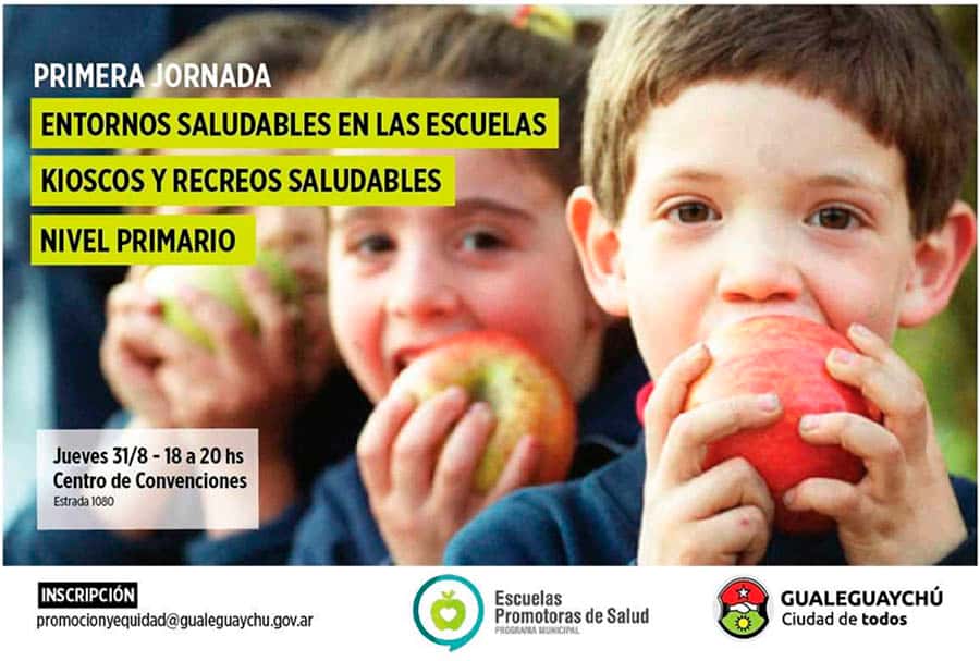 La imagen del afiche es de agosto de 2017, lo que demuestra que en la ciudad la alimentación saludable en la población educativa se promueve mucho antes que la ley de etiquetado.