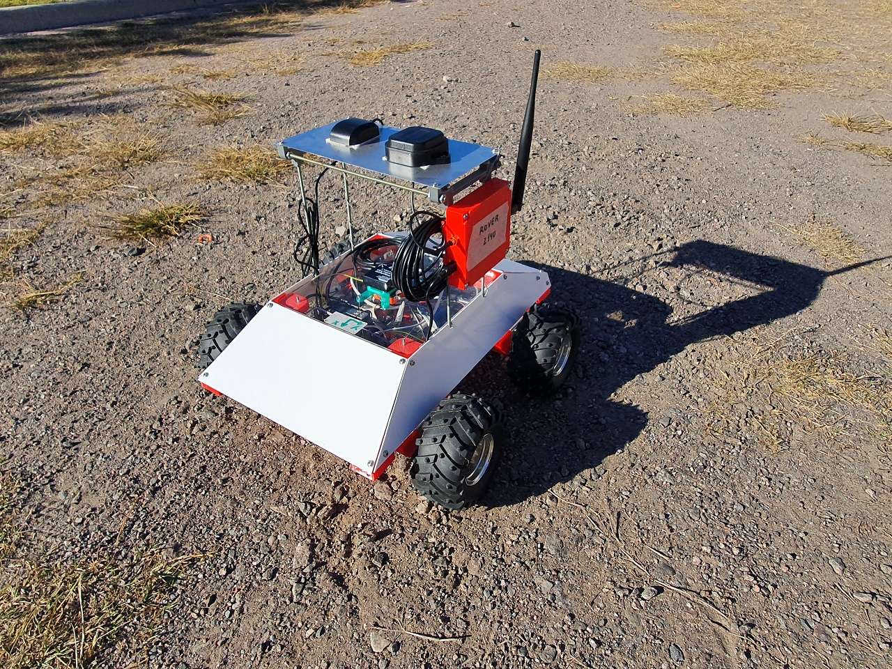 De Argentina a Argelia: construyen un robot que elimina plagas de cultivos usando rayos ultravioleta