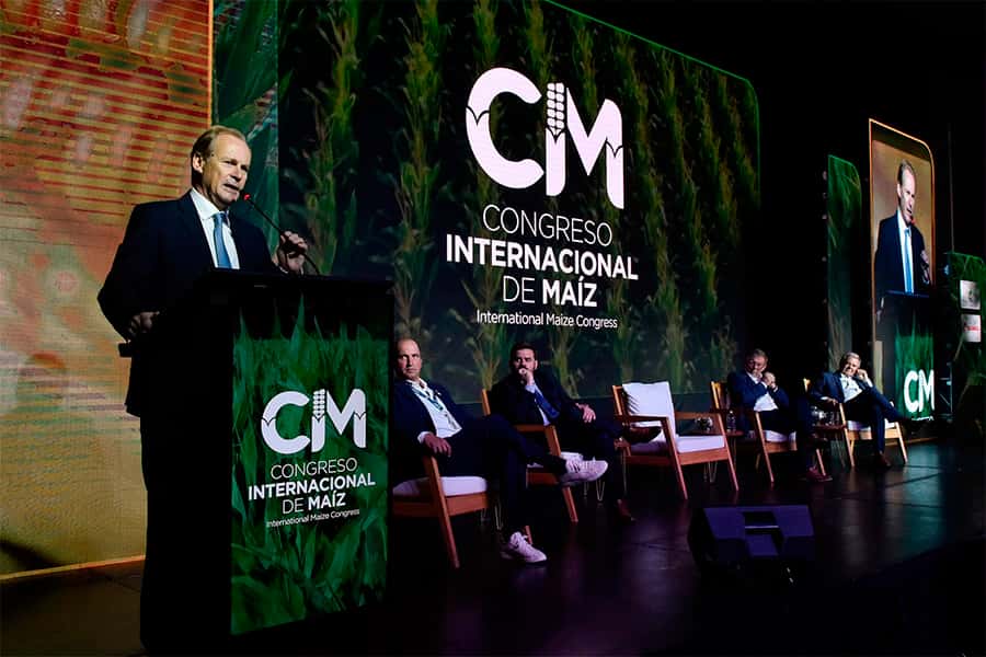 El gobernador Gustavo Bordet presidió la inauguración del Segundo Congreso Internacional del Maíz que se celebra en Paraná.