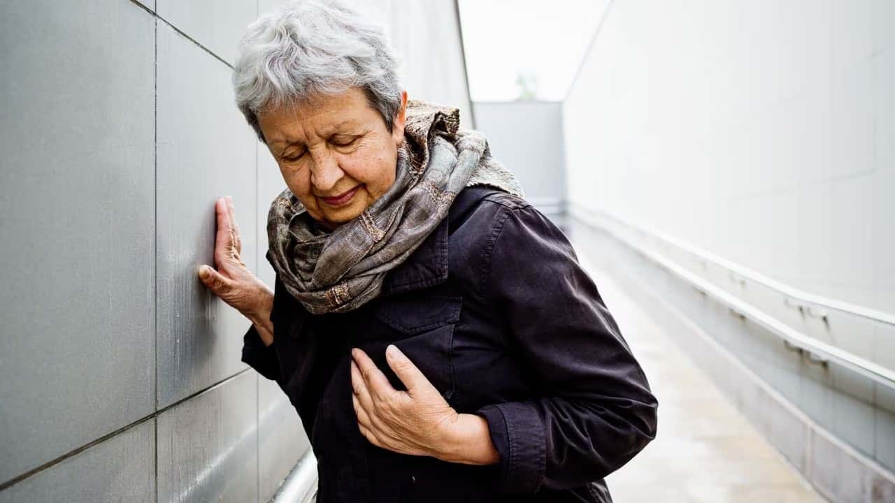 La enfermedad cardiovascular afecta mayormente a mujeres mayores de 60 años pero es prevenible