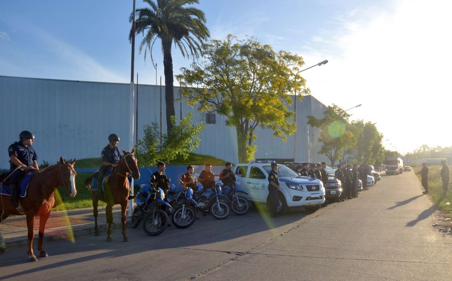 Más de 30 policías realizaron el operativo "Barrios seguros": ¿De qué se trata?