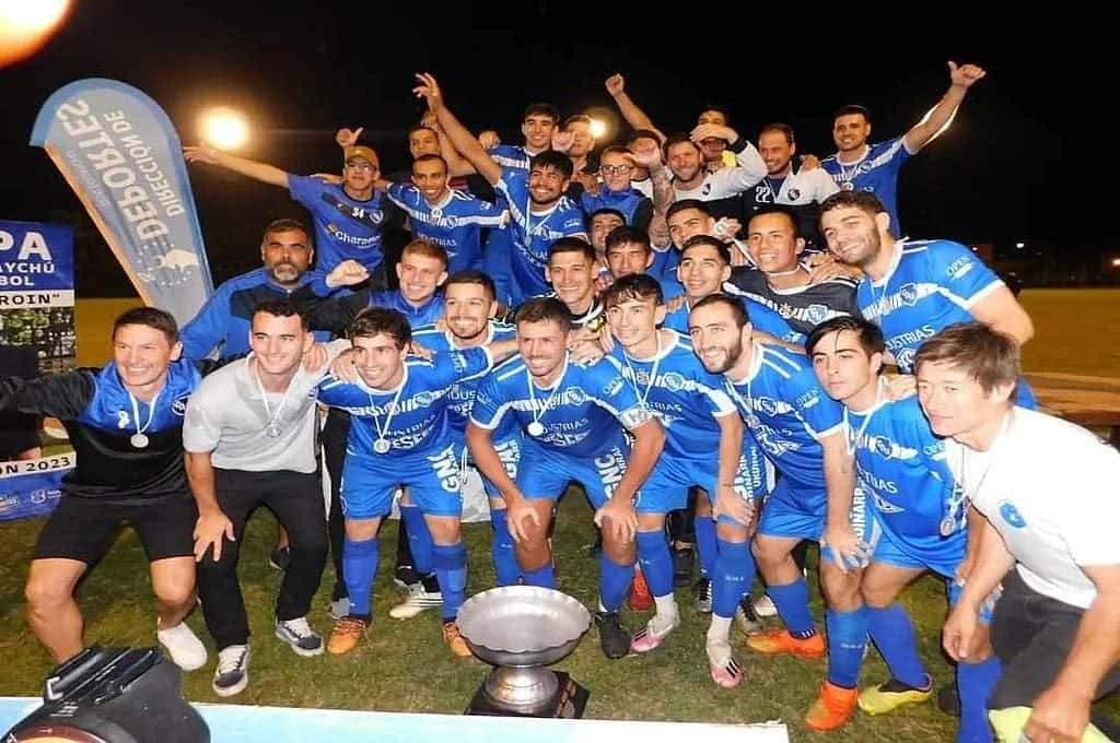 Deportivo Urdinarrain, campeón de la última edición.