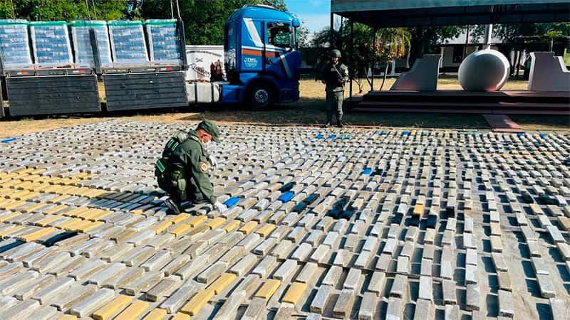 Secuestraron más de dos toneladas de marihuana ocultas en un camión con arroz