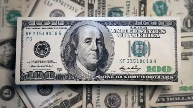 La divisa paralela sube $40 en el día, y marca un nuevo récord nominal histórico.