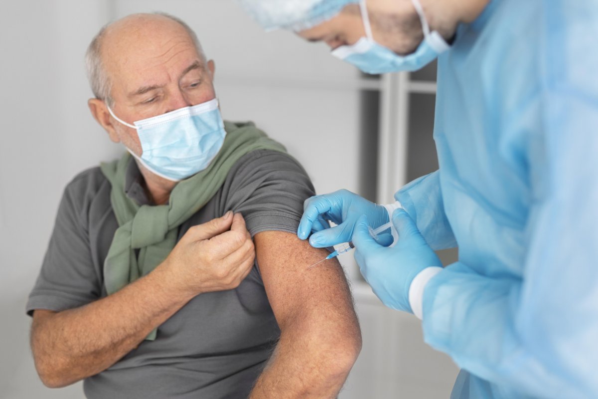 Vacunación Covid: continúa disponible el segundo refuerzo en todos los CAPS-CIC de la ciudad